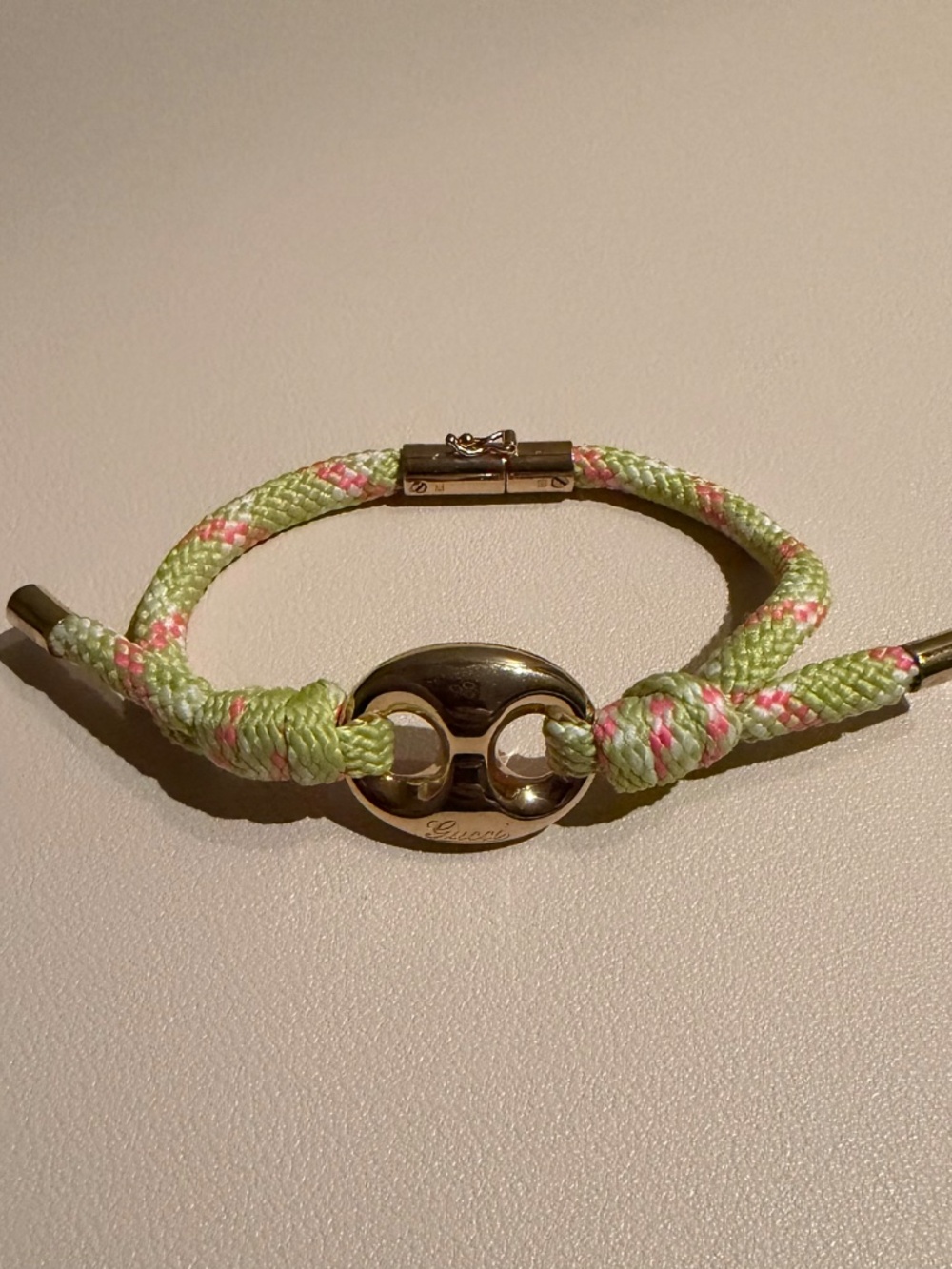 GUCCI Marina Chain Fabric Bracelet Gold Finished Hardware and Neon Band